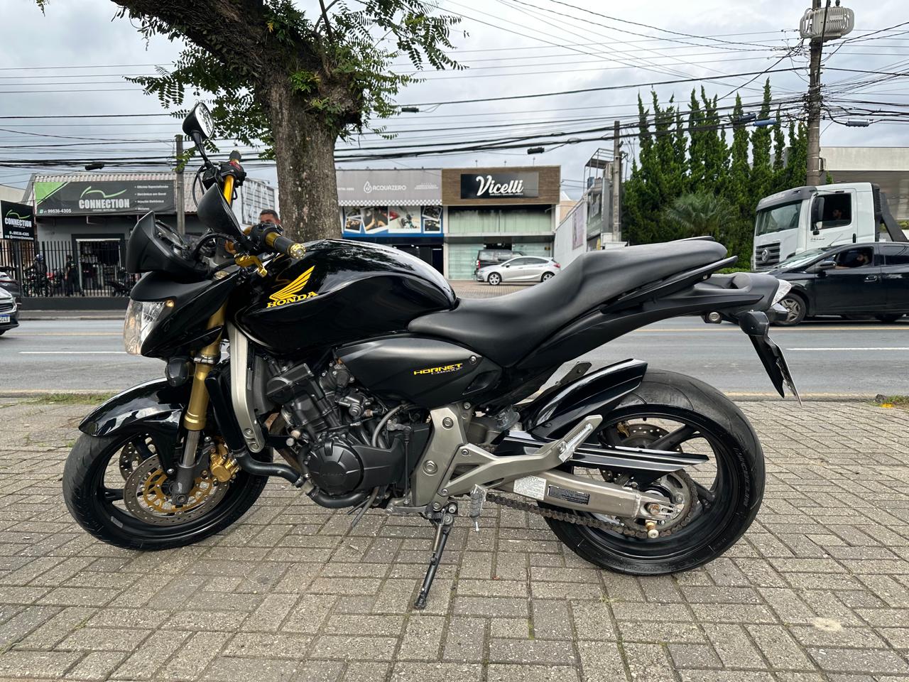 HONDA HORNET